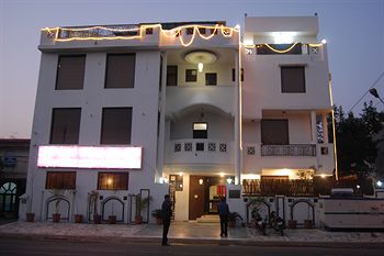 Agra Mahal Hotel Exterior photo
