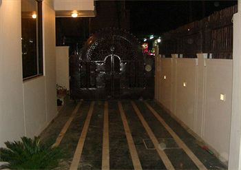 Agra Mahal Hotel Exterior photo